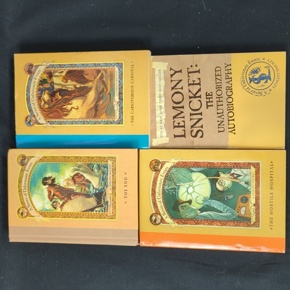 LOT OF 4 LEMONY SNICKET BOOKS 1 HARDBACK - Picture 1 of 10